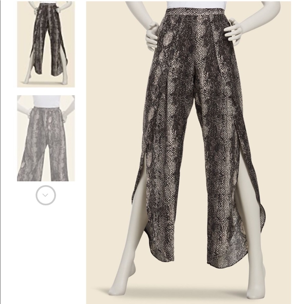 Evereve Whitney Snake Pant